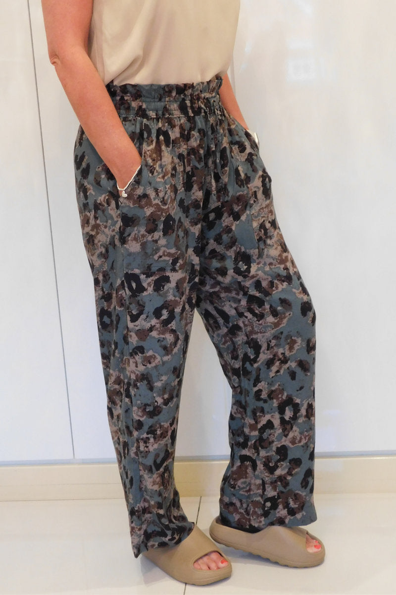 Famous Store Ladies Linen Blend Wide Leg Animal Print Trousers