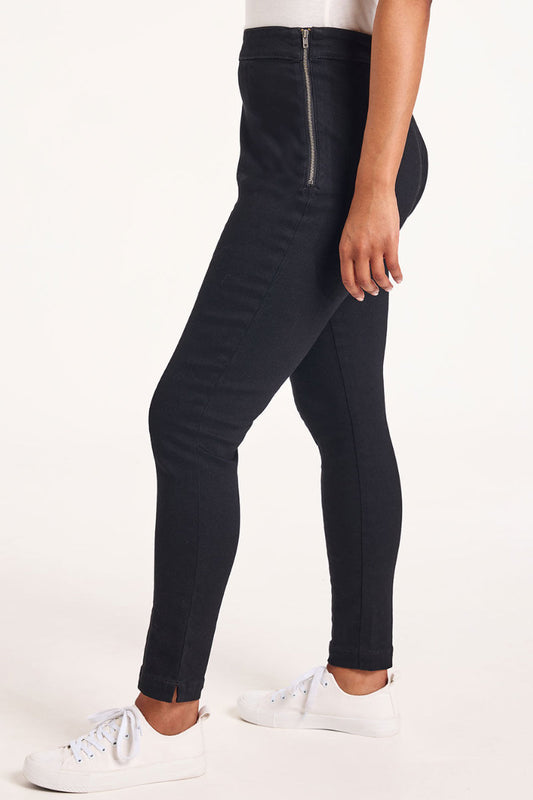 Famous Store Black Sally Side Zip Jeggings