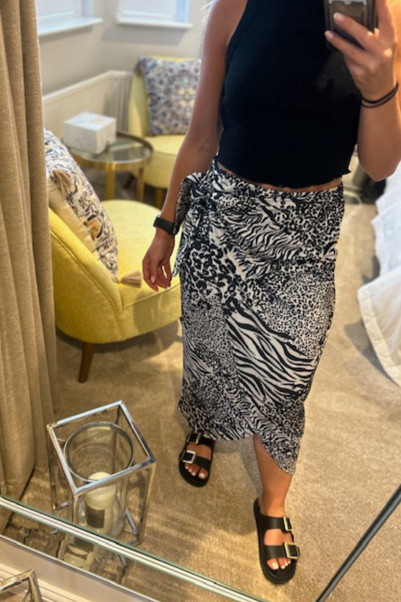 Famous Store Animal Print Wrap Skirt